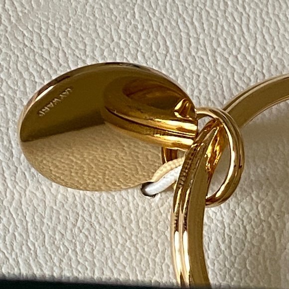 Small Plain Gold Electroplate Oval Keyring - Picture 6 of 16